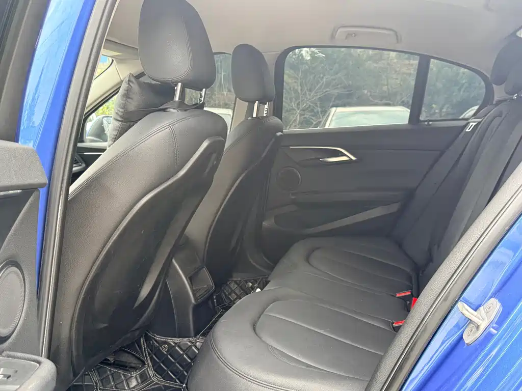 BMW 1 Series — миниатюра 6