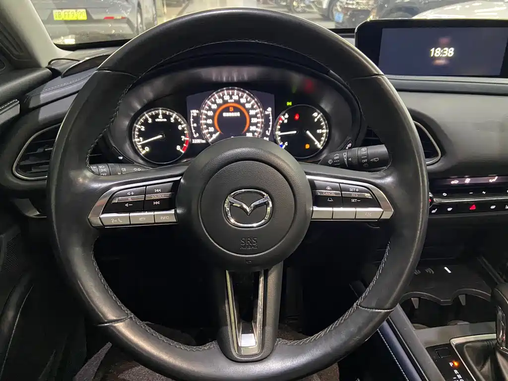 MAZDA CX 30