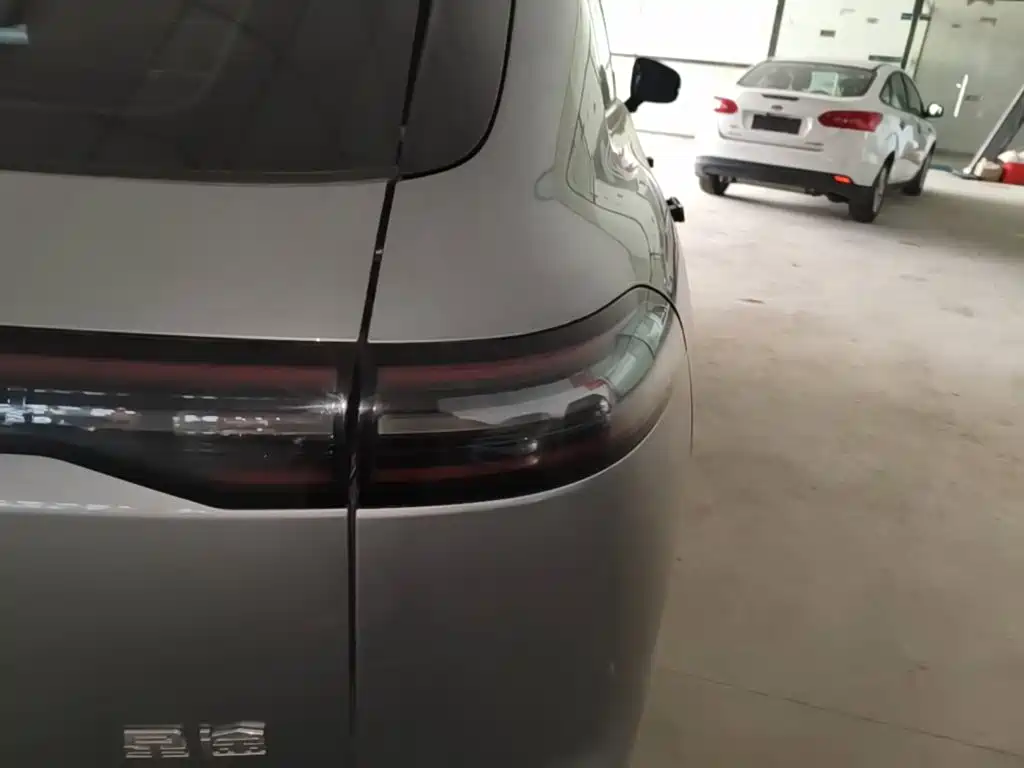 Exeed Xingjiyuan ET — миниатюра 8