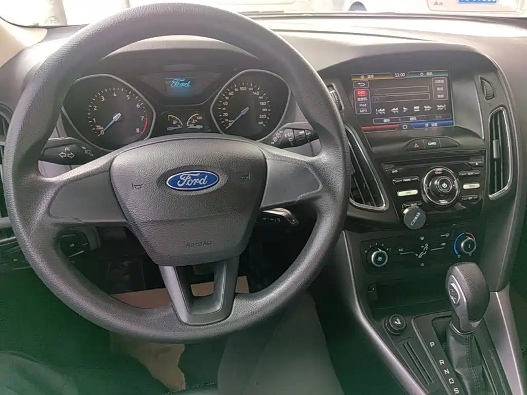 Ford Focus — миниатюра 10
