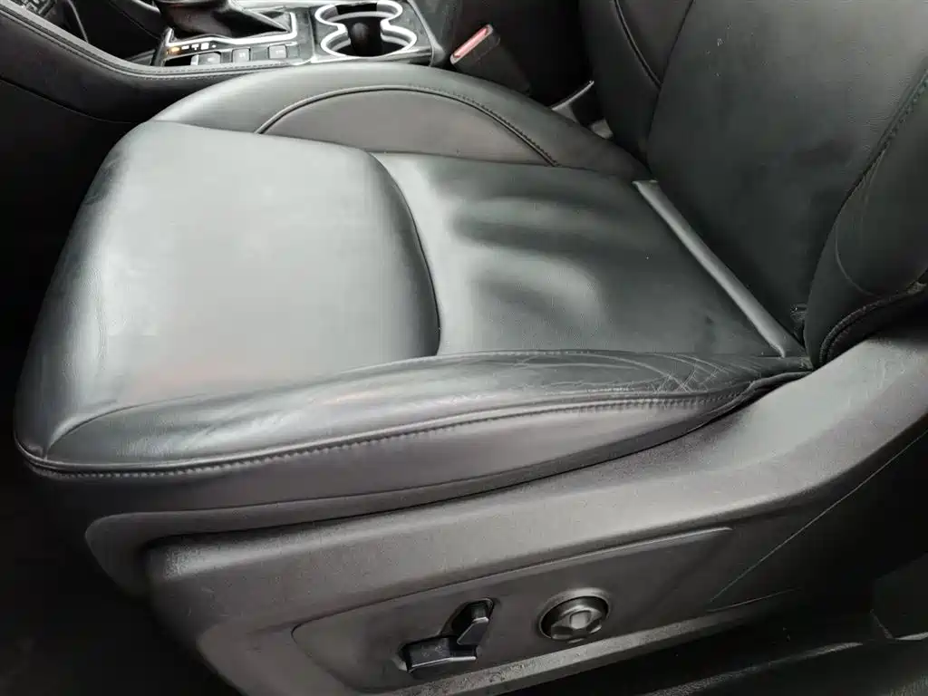 JEEP GRAND COMMANDER