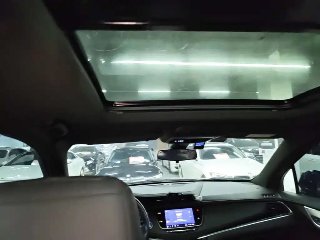 Cadillac XT6 — миниатюра 14