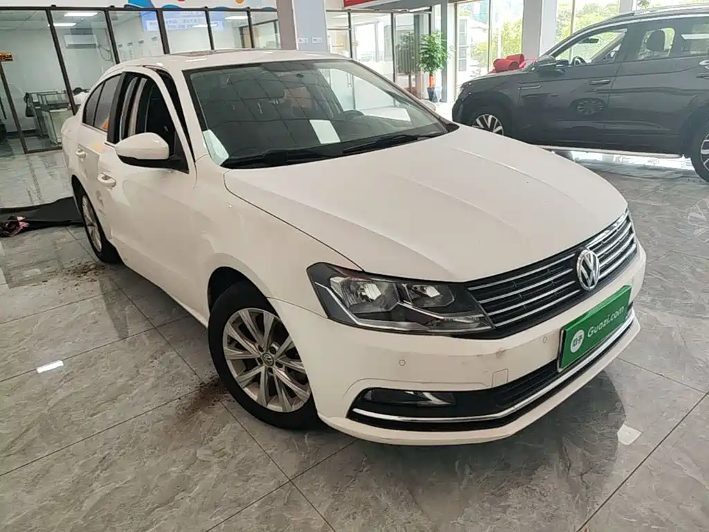 Volkswagen Lavida — миниатюра 4