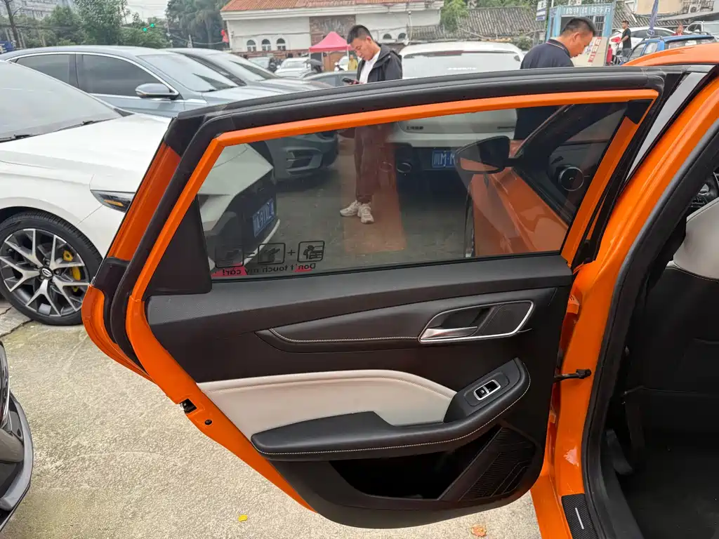 MG MG6 — миниатюра 7