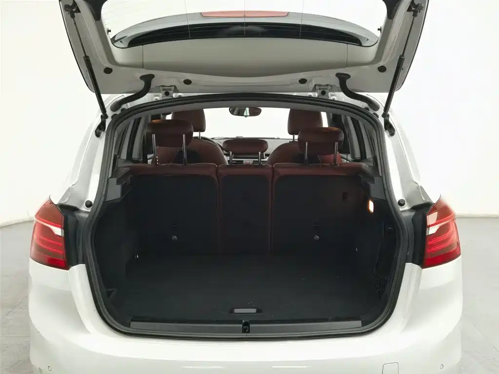 BMW 2 SERIES STATION WAGON