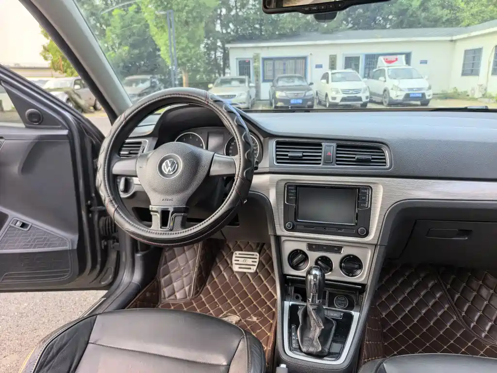 Volkswagen Lavida — миниатюра 11