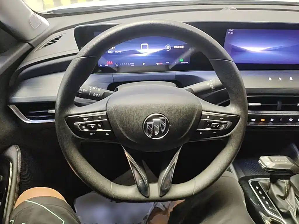 Buick Verano — миниатюра 11