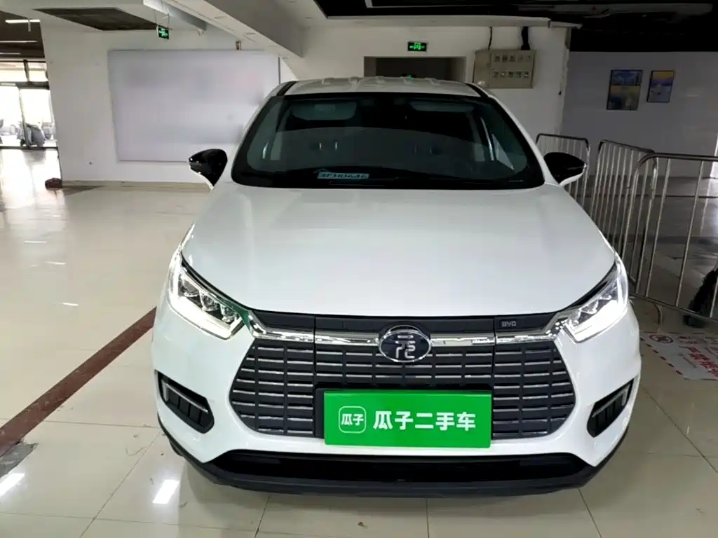 BYD Yuan EV — миниатюра 3