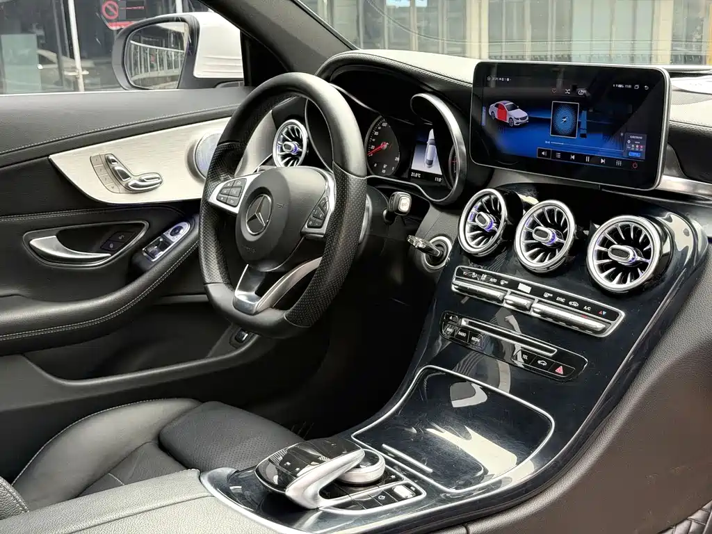 Mercedes-Benz C-Class (Import) — миниатюра 6