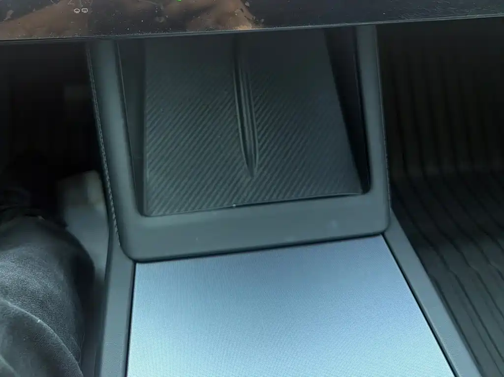 Tesla Model 3 — миниатюра 13