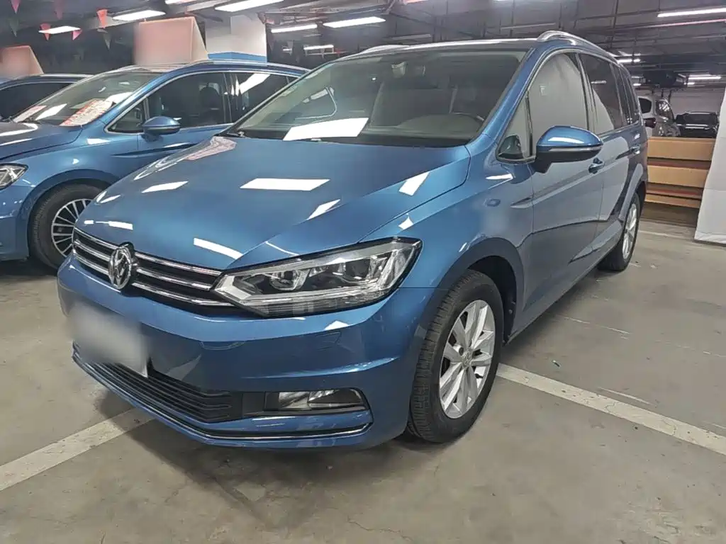 Volkswagen Touran — миниатюра 2