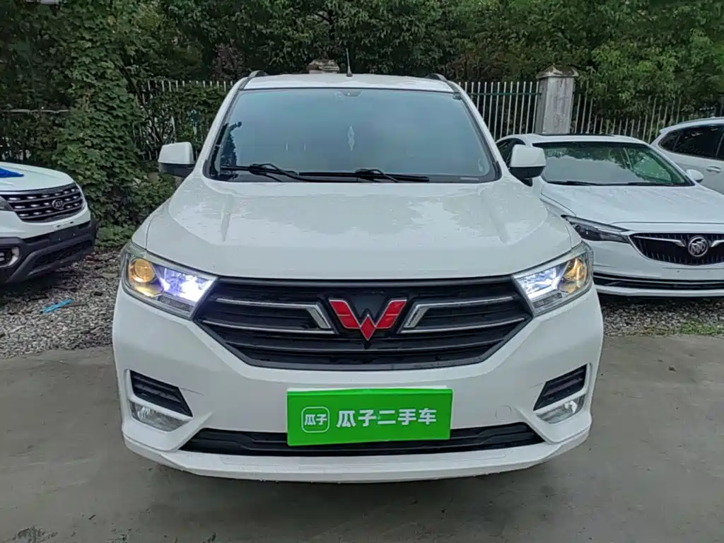 Wuling Hongguang — миниатюра 3