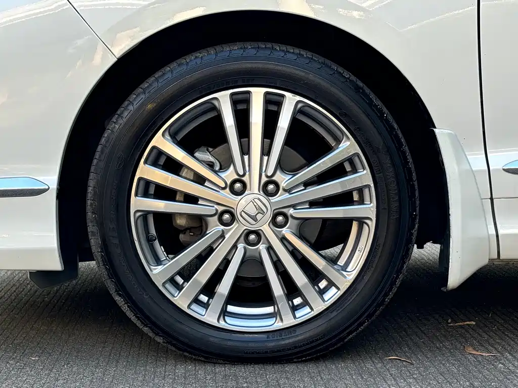 Honda Elysion — миниатюра 12