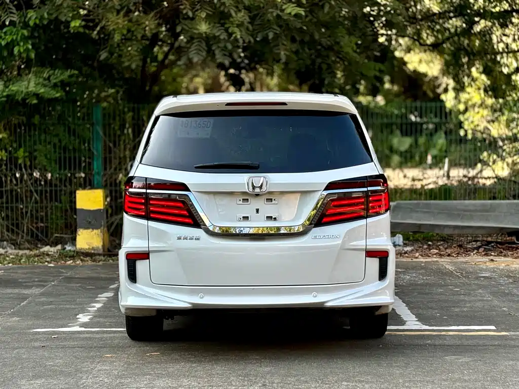 Honda Elysion — миниатюра 21
