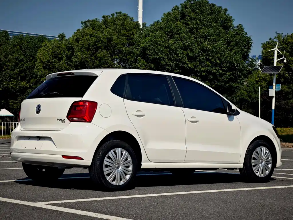 Volkswagen Polo — миниатюра 5