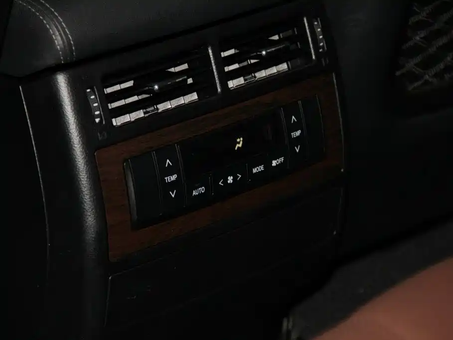 Toyota Land Cruiser — миниатюра 24