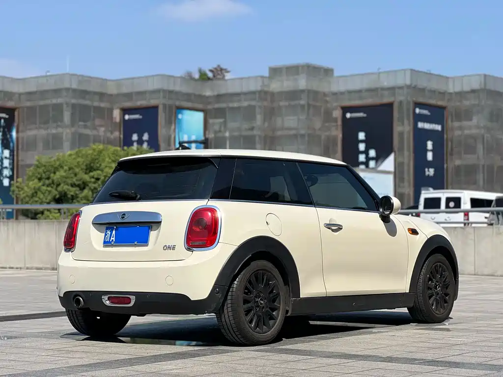 MINI Mini — миниатюра 6