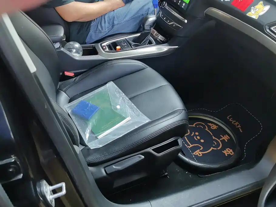 Peugeot 408 — миниатюра 8