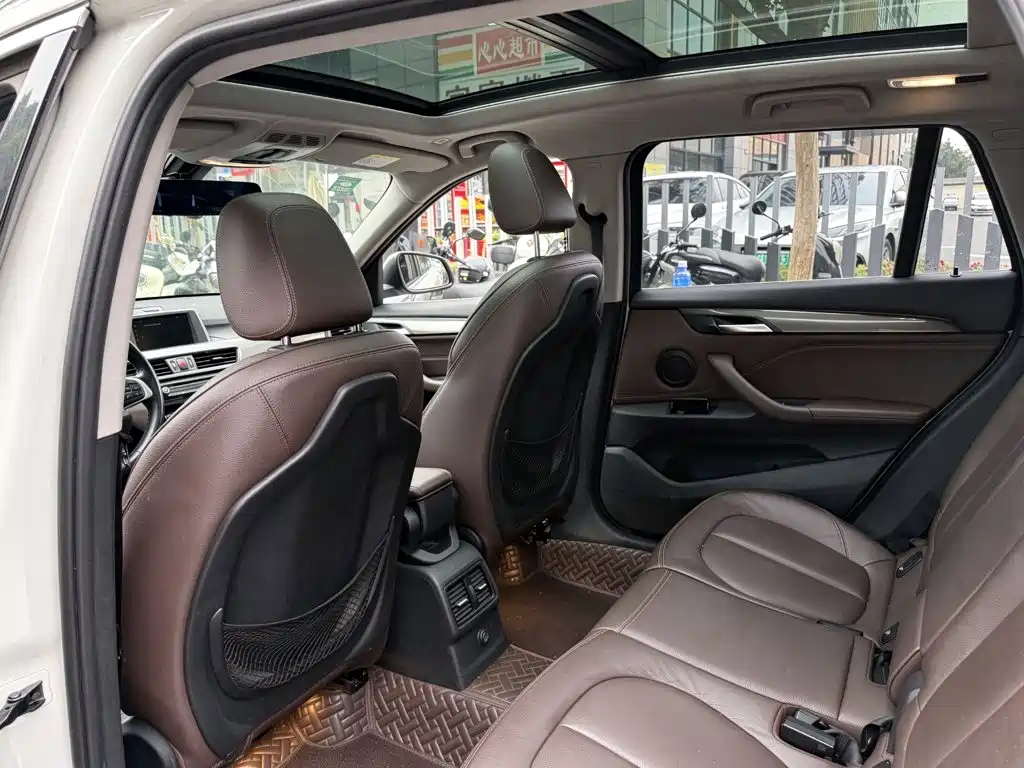BMW X1 — миниатюра 8