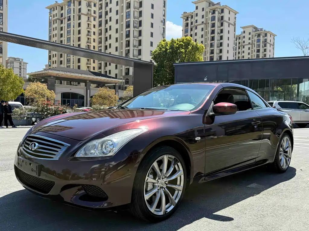 Infiniti G 2010