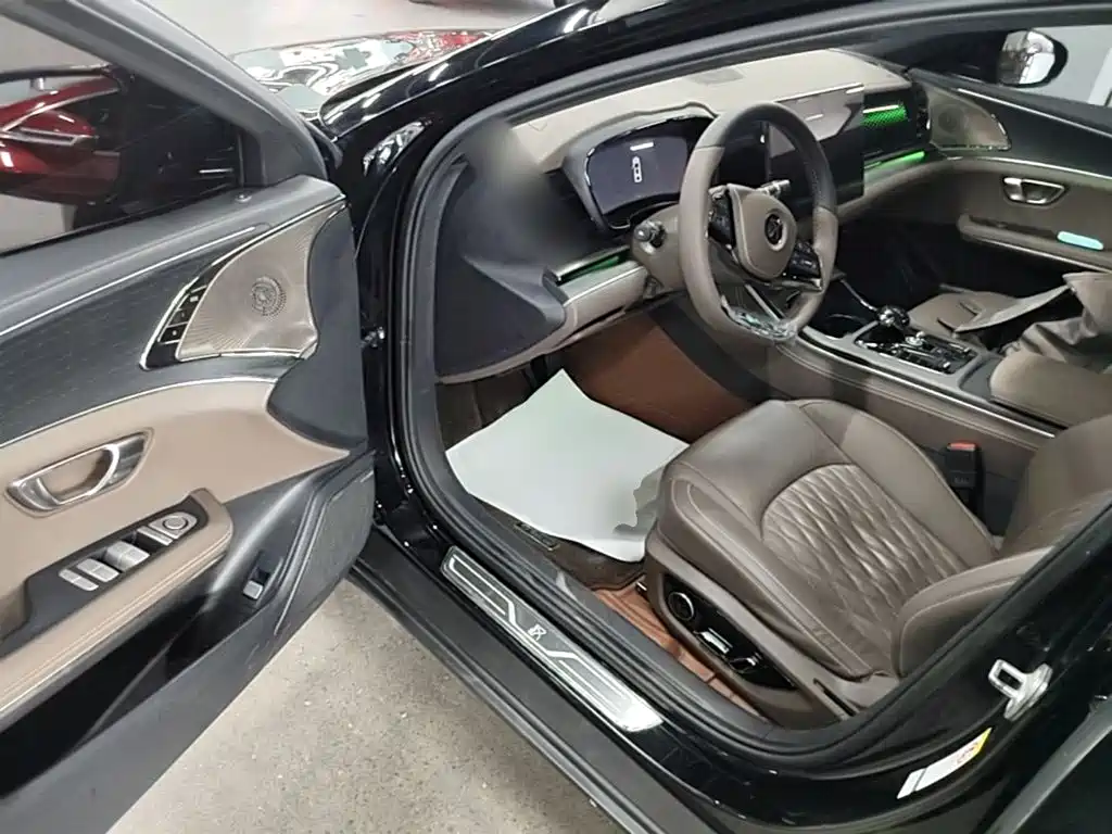 BYD Han — миниатюра 16