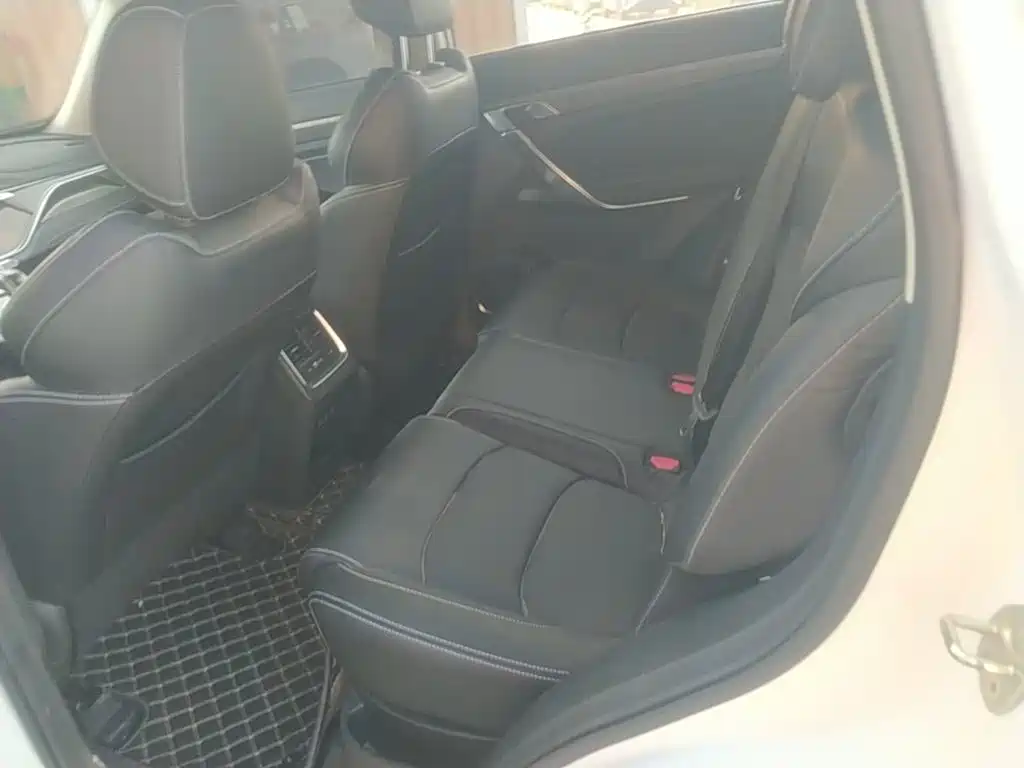 Geely Boyue — миниатюра 17