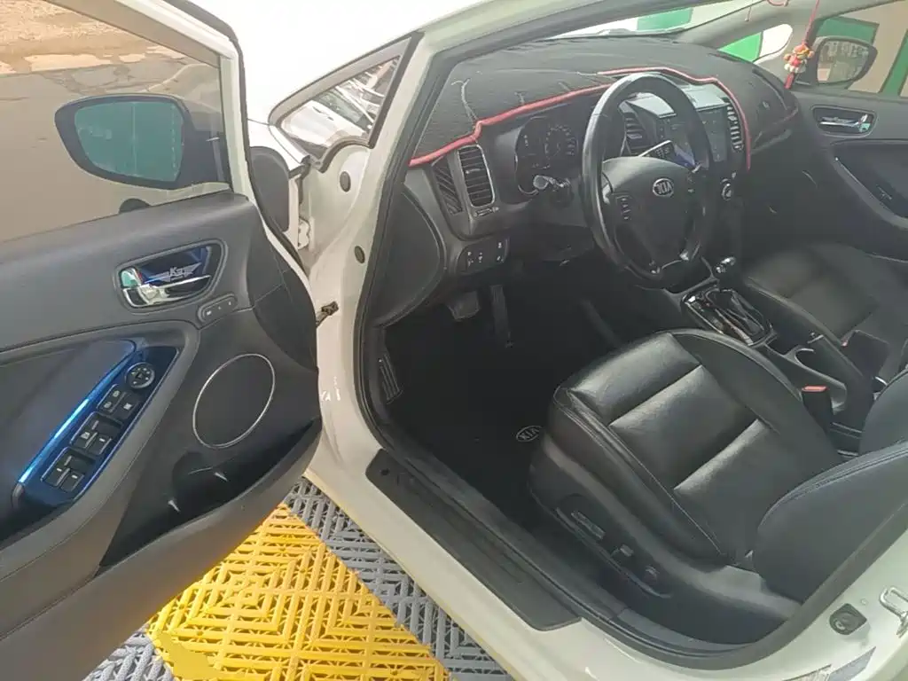 Kia K3 — миниатюра 16