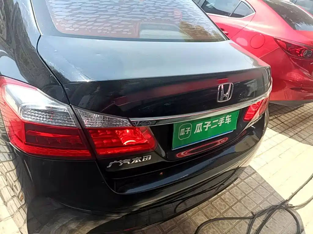 Honda Accord — миниатюра 6
