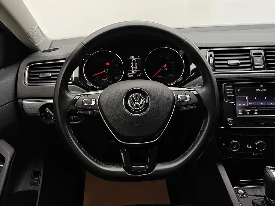 Volkswagen Sagitar — миниатюра 15