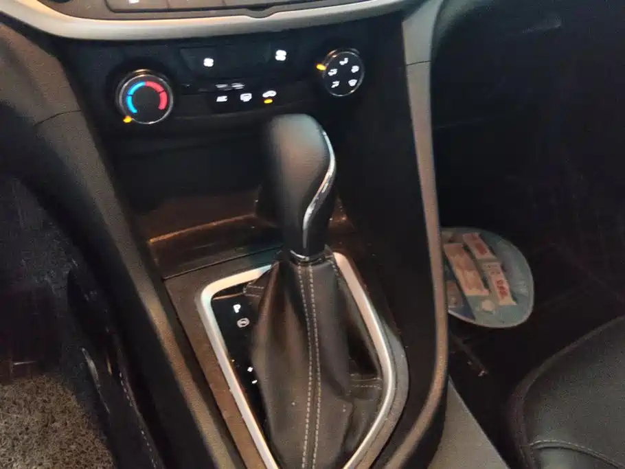 Buick Excelle — миниатюра 16