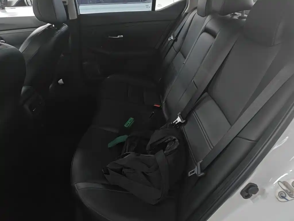 Nissan Sylphy — миниатюра 17