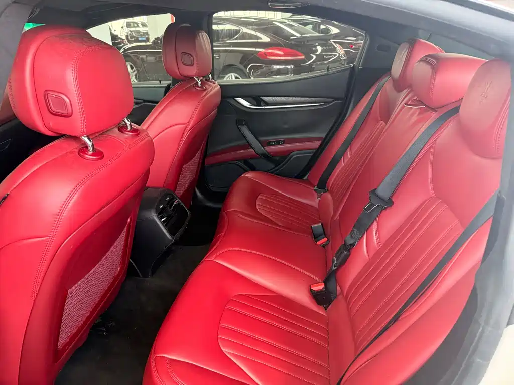 Maserati Ghibli — миниатюра 7