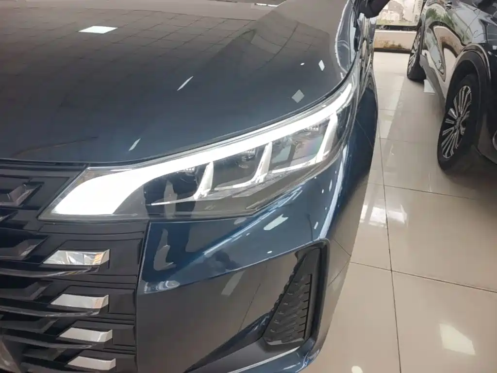GAC Motor Trumpchi M6 — миниатюра 24