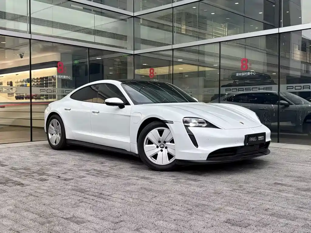 Porsche Taycan — миниатюра 2