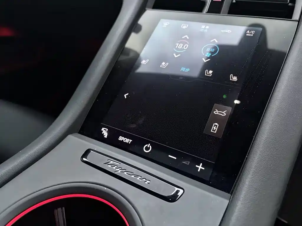 Porsche Taycan — миниатюра 15