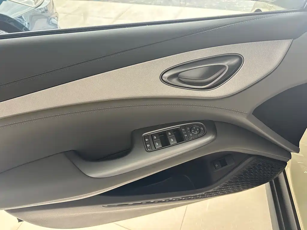 BYD Seal 07 DM-i — миниатюра 15