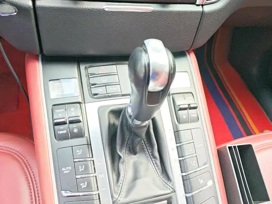Porsche Macan — миниатюра 15