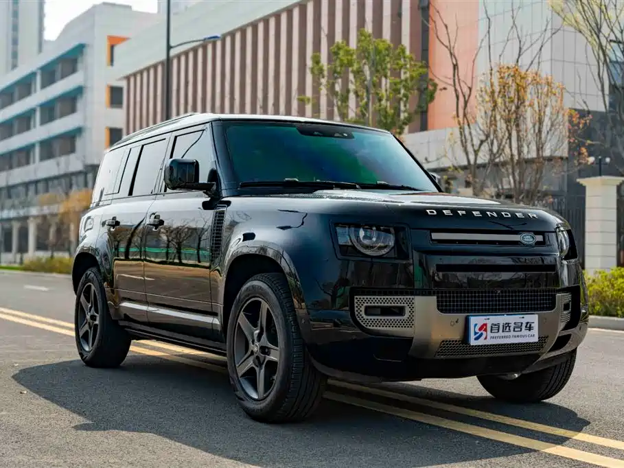 Land Rover Land Rover Defender 2025 110 3.0T P400 X-Dynamic SE