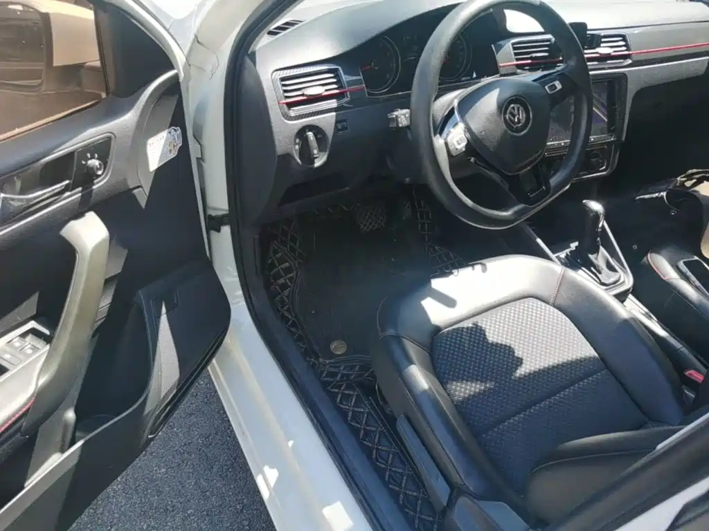 Volkswagen Santana — миниатюра 21