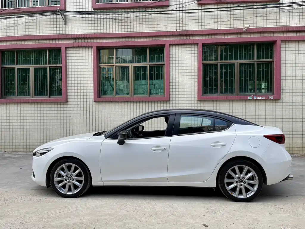 MAZDA 3 ANGKESAILA