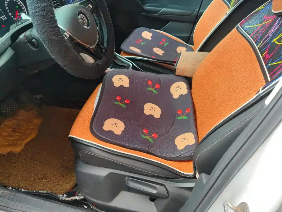 Volkswagen T-Roc — миниатюра 9