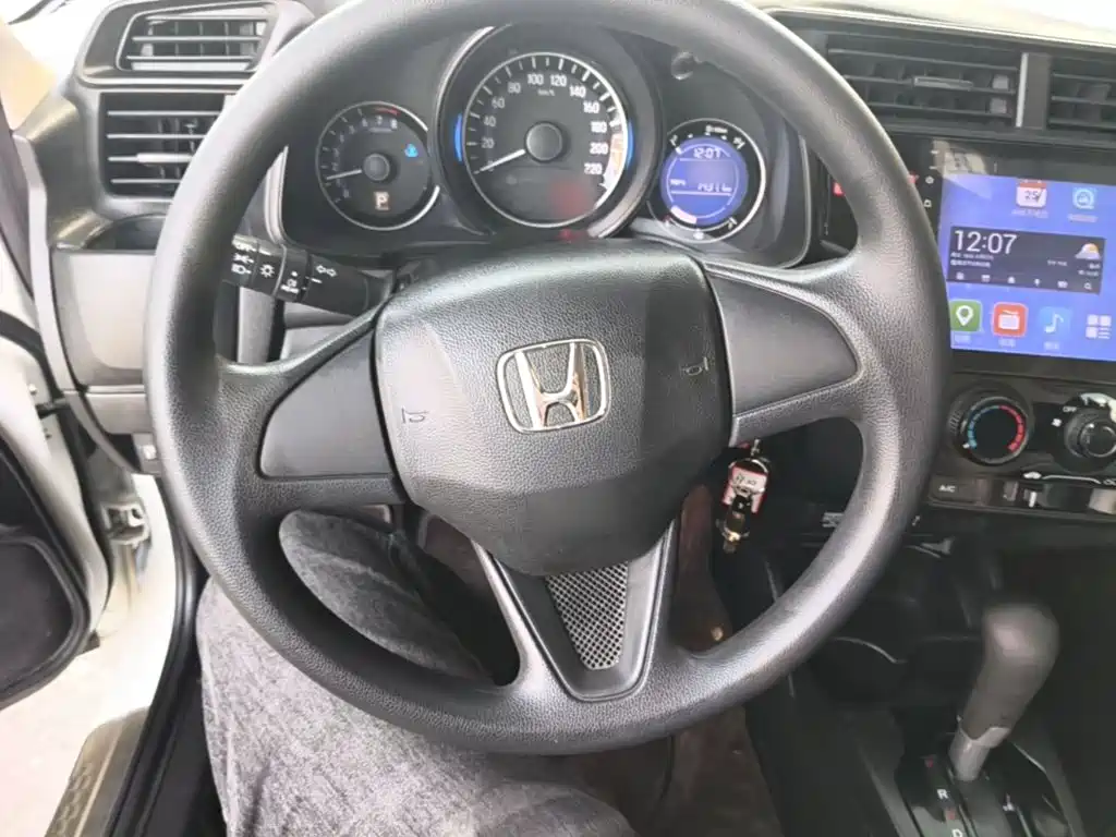 Honda Fit — миниатюра 11