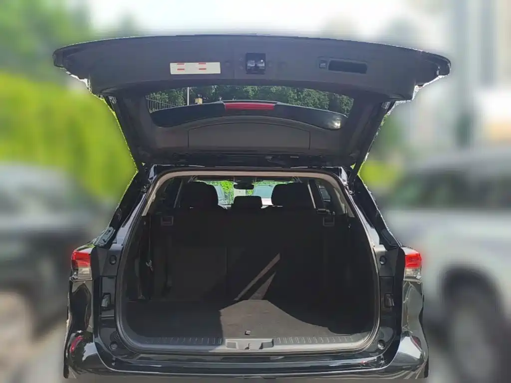 Toyota Highlander — миниатюра 24