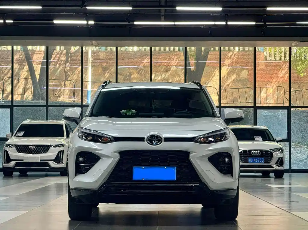 Toyota Wildlander — миниатюра 2