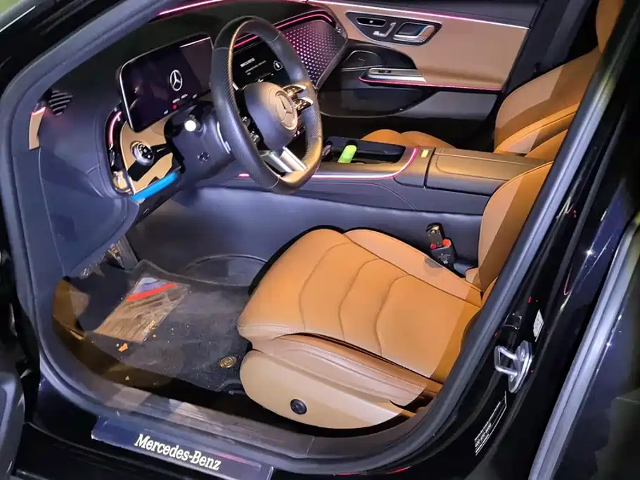 Mercedes-Benz E-Class — миниатюра 9