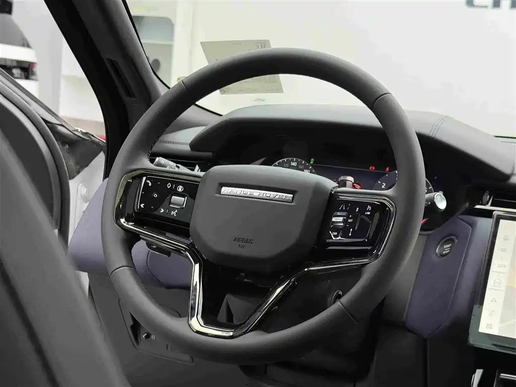 Land Rover Velar — миниатюра 13
