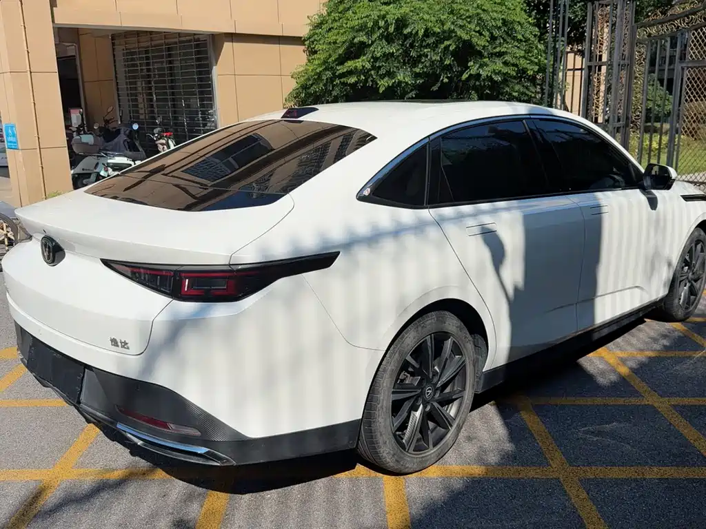 Changan Yida — миниатюра 7