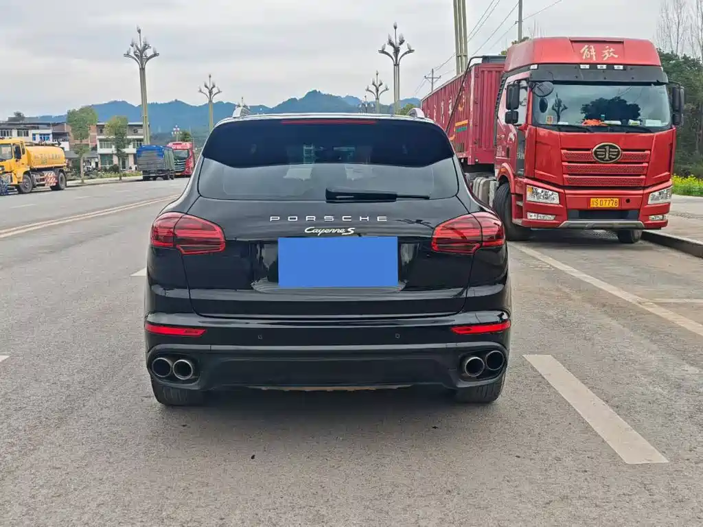 PORSCHE CAYENNE NEW ENERGY