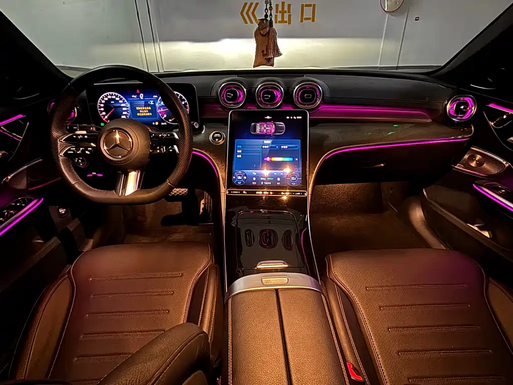 Mercedes-Benz C-Class — миниатюра 12