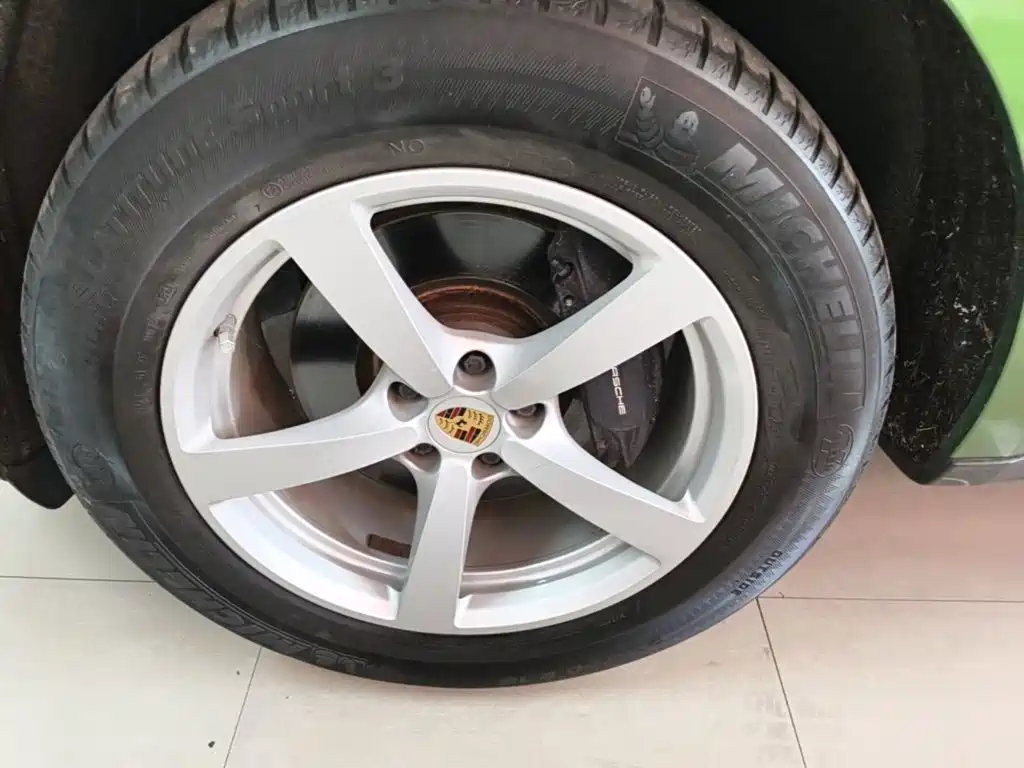 Porsche Macan — миниатюра 23